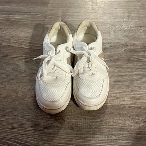 Sneakers,brand is MIA,size 6.5,color brown and white 🤩